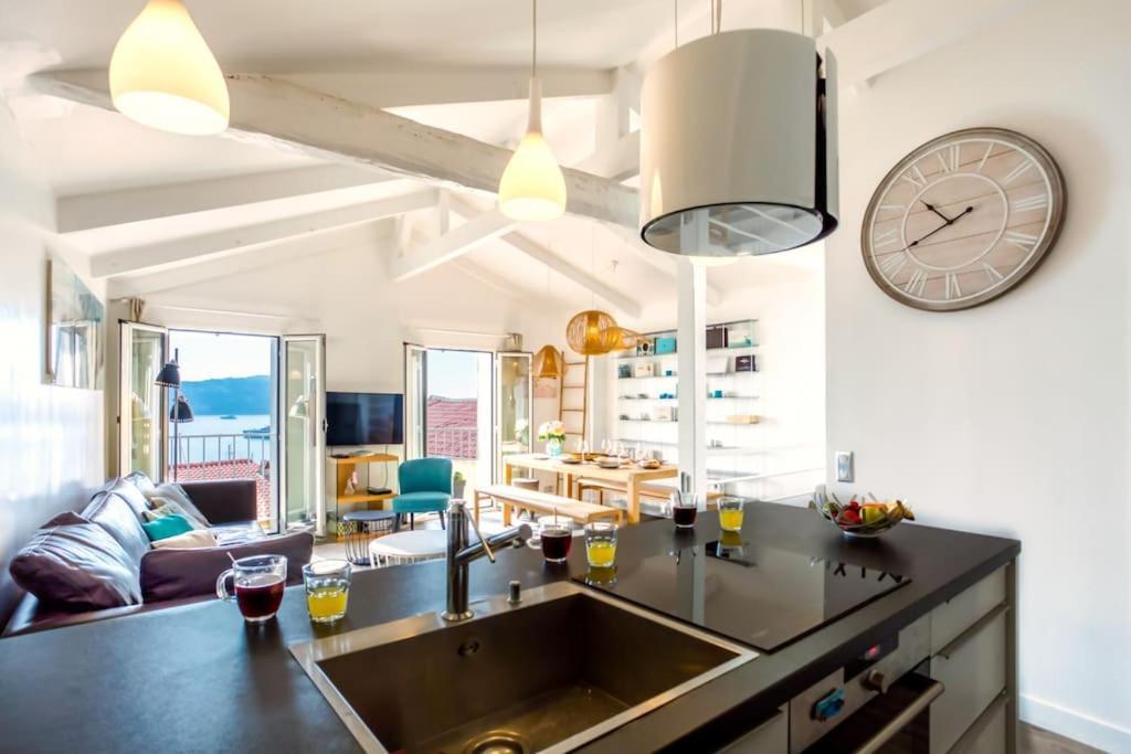 #40 Bright Sea View Suite For 6 2Mins Walk Port & Sea Βιλφράνς-συρ-Μερ Εξωτερικό φωτογραφία