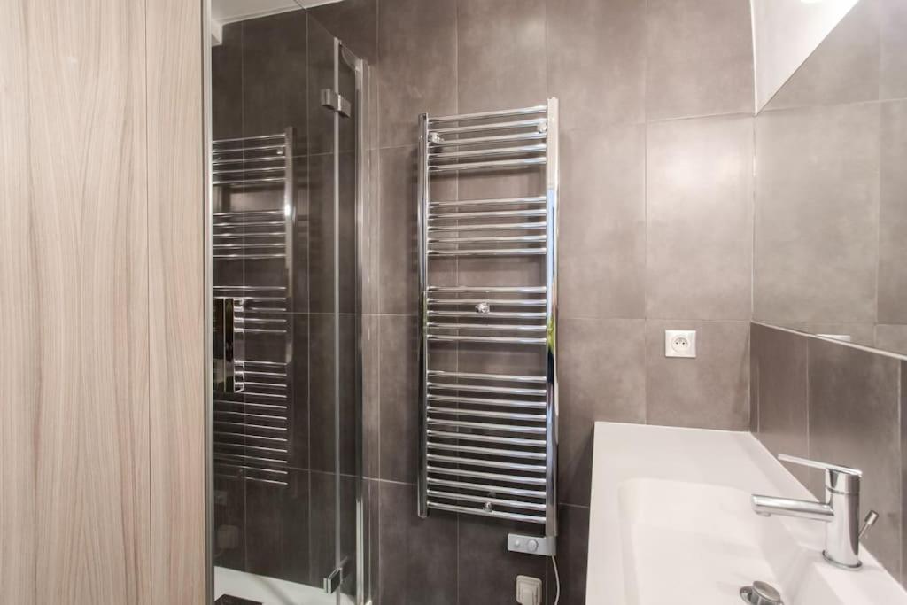 #40 Bright Sea View Suite For 6 2Mins Walk Port & Sea Βιλφράνς-συρ-Μερ Εξωτερικό φωτογραφία