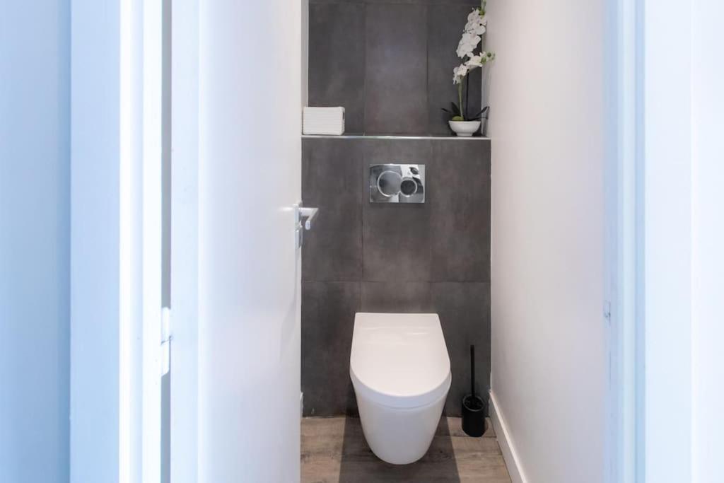 #40 Bright Sea View Suite For 6 2Mins Walk Port & Sea Βιλφράνς-συρ-Μερ Εξωτερικό φωτογραφία